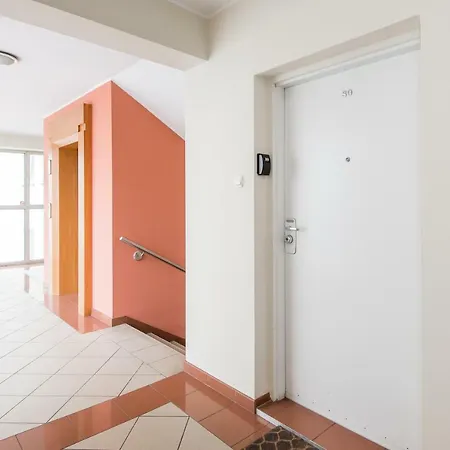 Pistacjowy - Thom - Parking Free Apartment